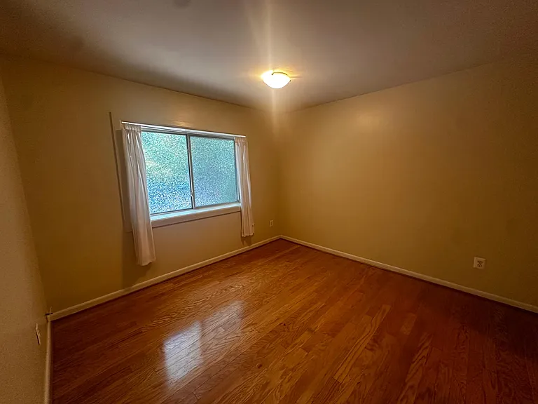 8708 Manchester Rd #A — Photo 12