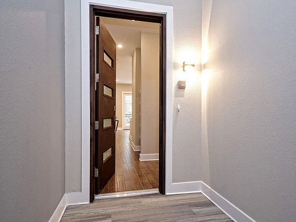 2nd image of 4405 Jackson Ave #3101
