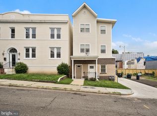 320 V St NE APT A, Washington, DC 20002