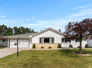 2216 Richmond Ave, Manitowoc, WI 54220
