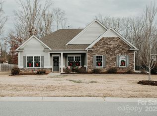 155 Autumn Mist Rd, Statesville, NC 28677