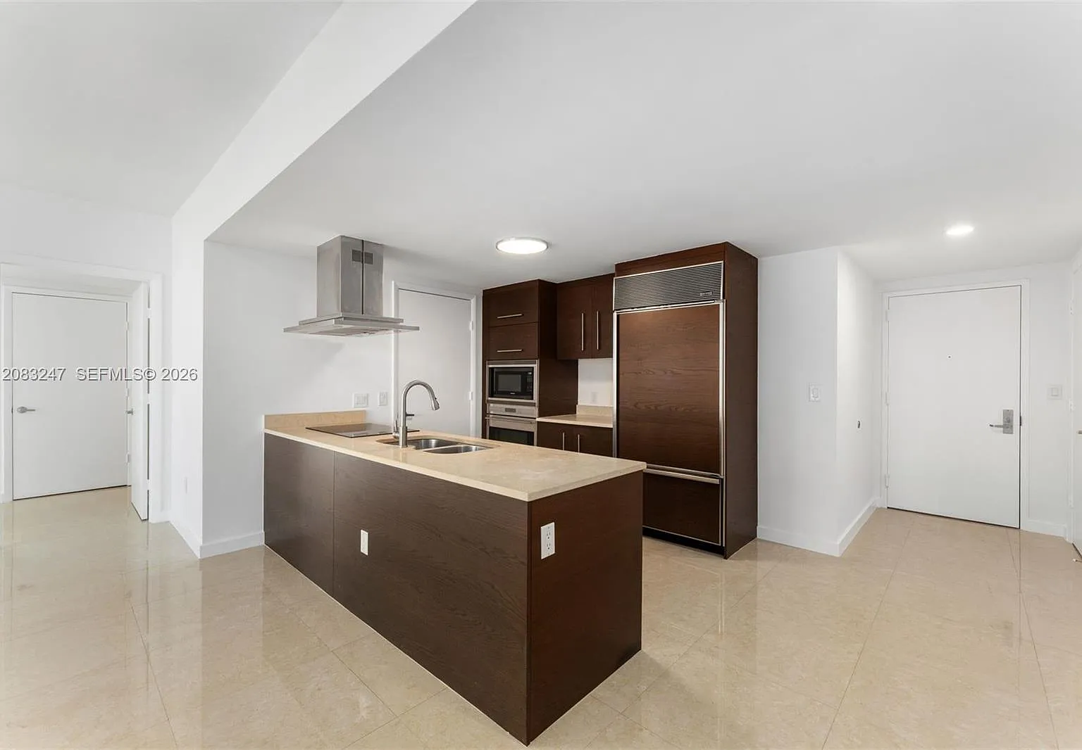 Icon Brickell No Two — Photo 4