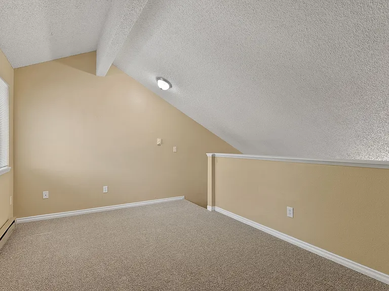 8612 N Mayfair St #6 — Photo 18