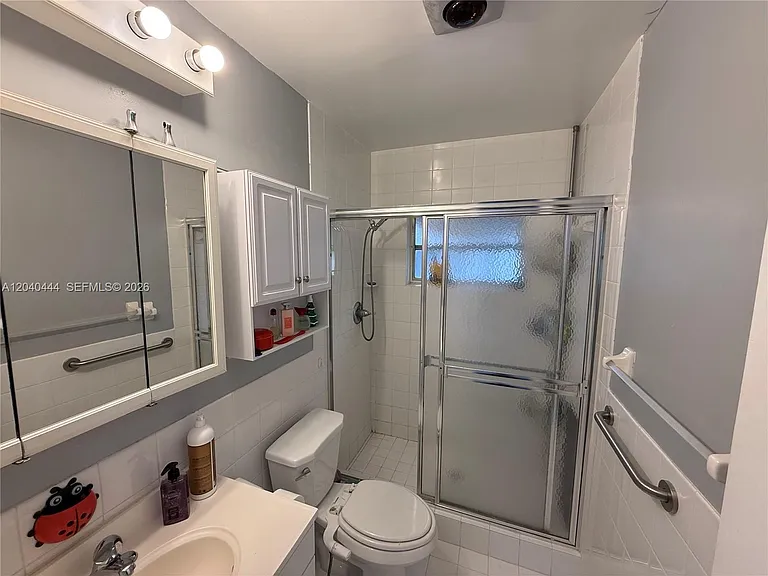 8600 NW 57th Ct — Photo 9