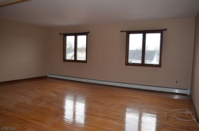 245 Orchard St Elmwood Park NJ Zillow