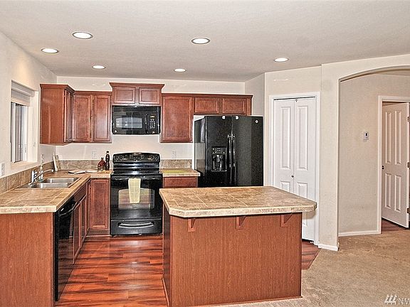 4th image of 19417 SE 271st Pl
