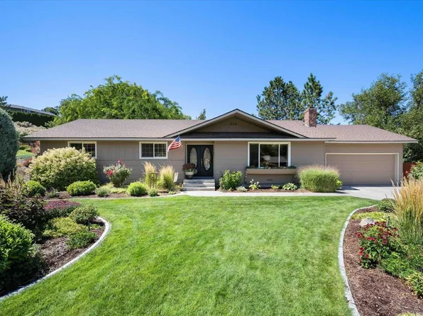 1345 Scenic Dr, Prosser, WA 99350