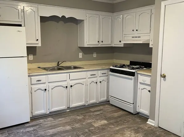 803 E Davidson, 803 E Davidson Ave APT 6, Gastonia, NC 28054