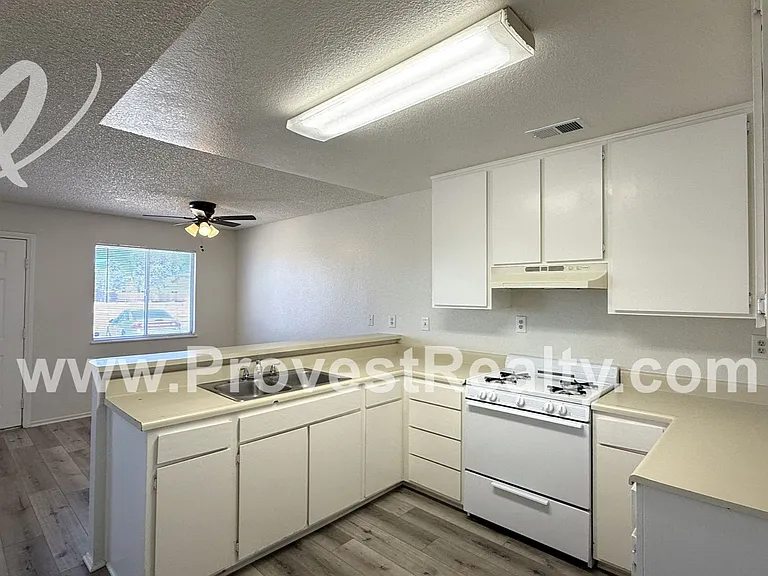 Sioux Rd 22544- / AVT 2 LLC — Photo 8