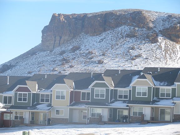 2nd image of 220 Fox Hills Dr