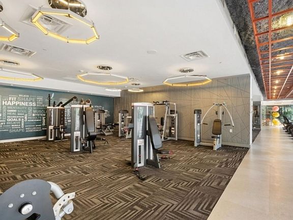 5th image of 200 S Biscayne Blvd #B9