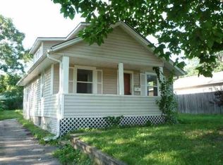 3120 Mahaska Ave, Des Moines, IA 50317