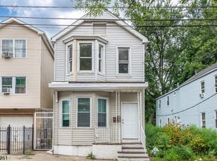 425 S 16th St, Newark, NJ 07103