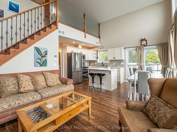 5th image of 75 Houston Rd