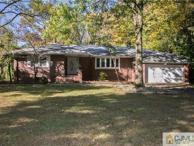 385 Middlesex Ave, Colonia, NJ, 07067