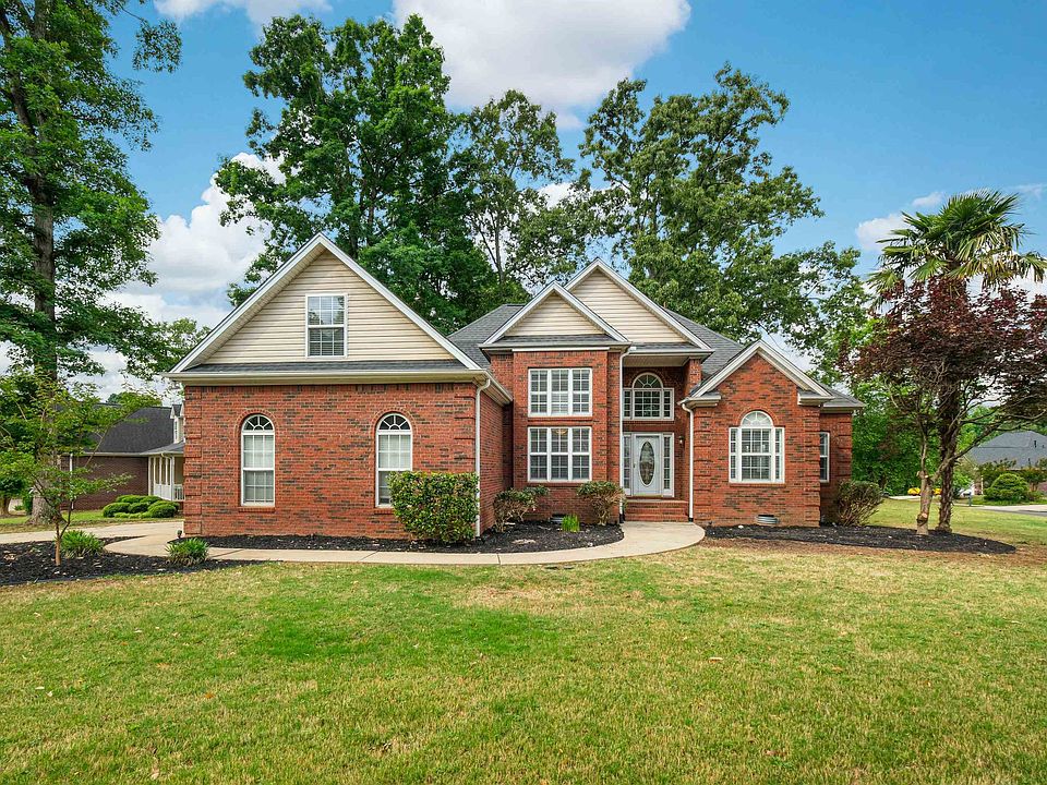 1st image of 502 Scenic Oak Dr
