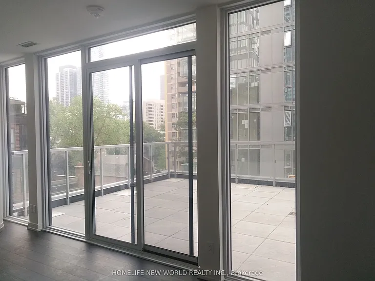 28 Wellesley St E #507 — Photo 16