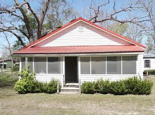 319 Isabella St, Abbeville, GA 31001