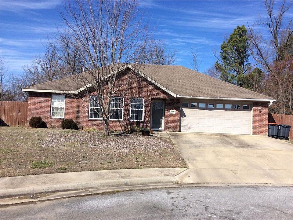 1st image of 552 Stowers Ave