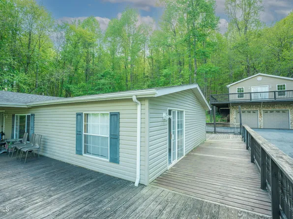 100 Edwards Ridge Rd, Erwin, TN 37650