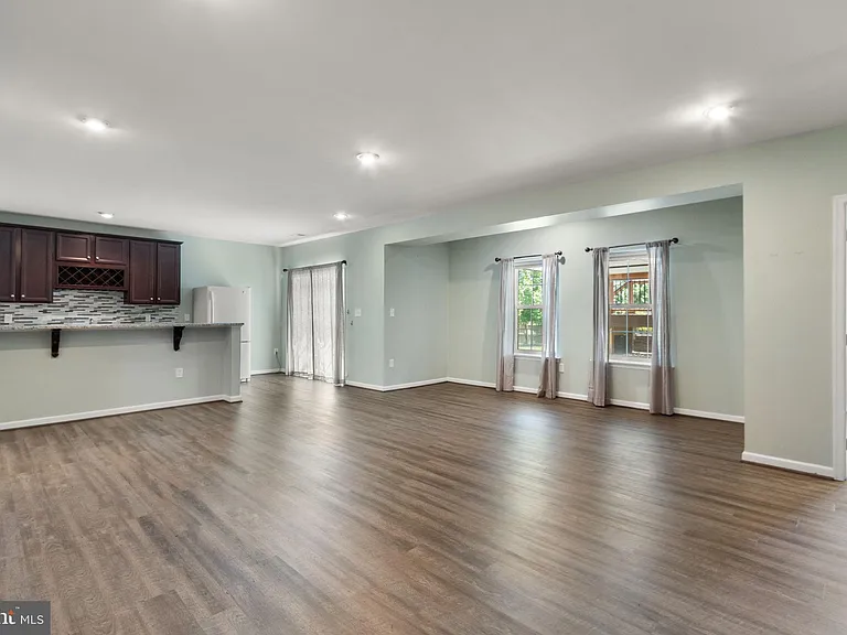 1407 Preserve Ln — Photo 27