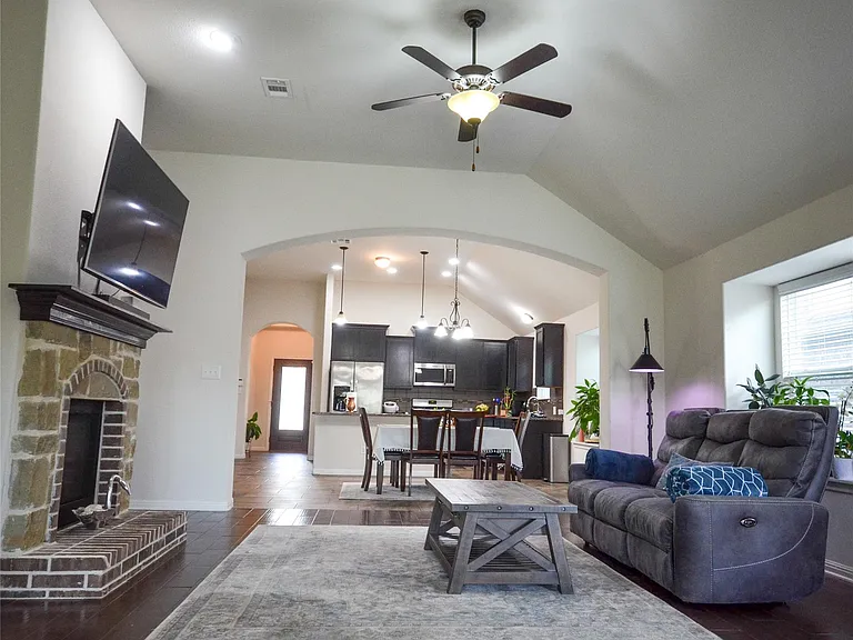 5632 Sabbia Dr — Photo 10
