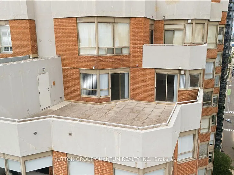 335 Webb Dr #Penthouse 106 — Photo 37