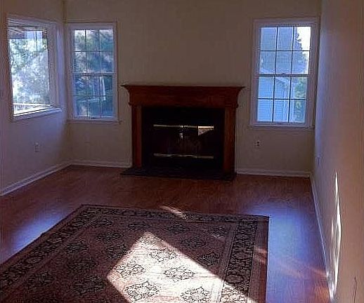 Living Room with Fireplac