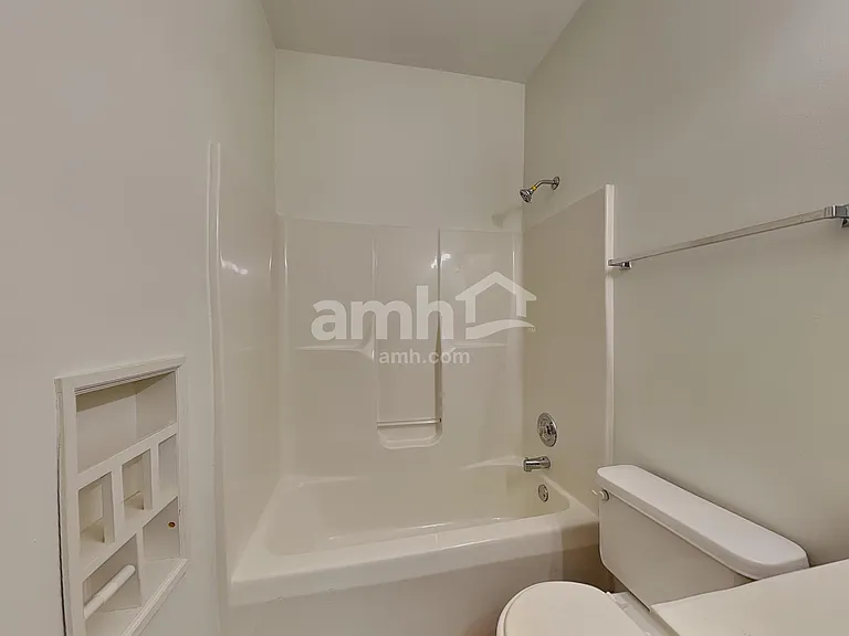 102 Selsey Dr — Photo 19