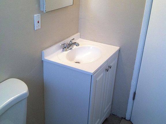 5th image of 3000 N Balboa Ave