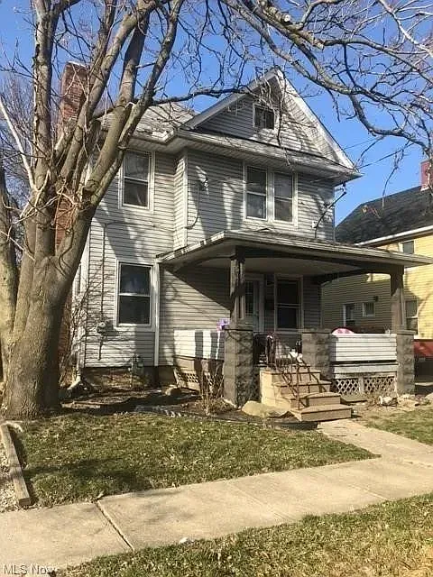 511 Dewey Ave