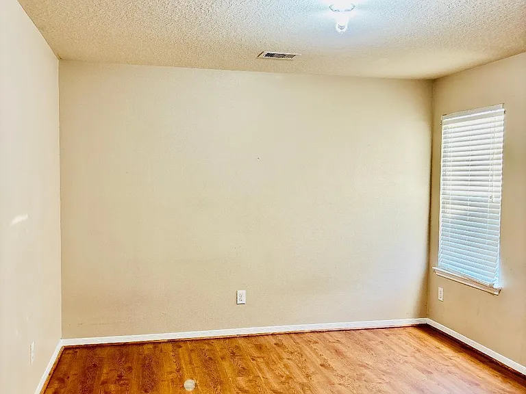 9947 Valance Way — Photo 31
