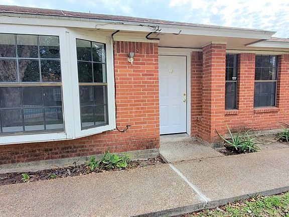 2nd image of 301 La Vista Ave #20