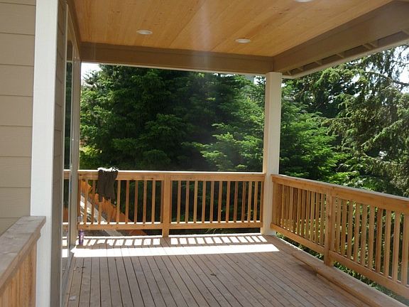 4th image of 3810 Victoria Lane Ct SE