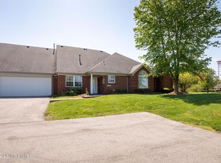 8608 Summertree Ln, Louisville, KY 40291