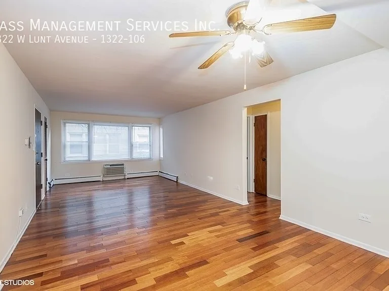 1322 W Lunt Ave #106 — Photo 2