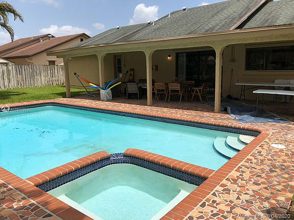 3rd image of 10480 NW 20th Ct #10480