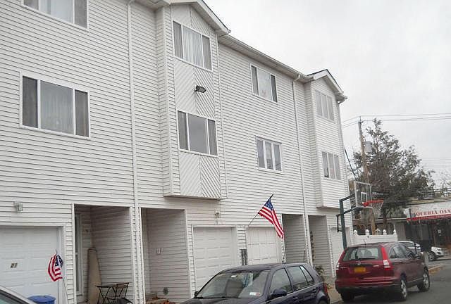 1st image of 19 Eden Ct