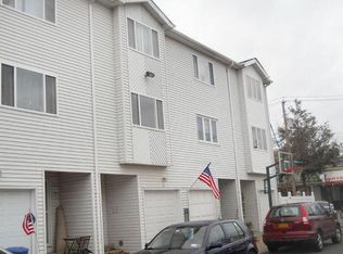 19 Eden Ct, Staten Island, NY 10307