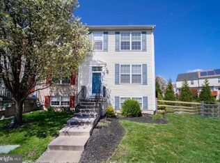 165 Versailles Ct, Newark, DE 19702