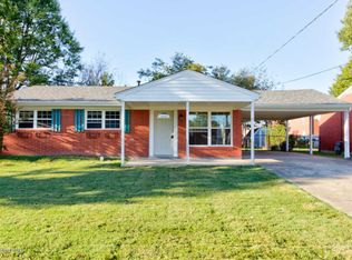 322 Meadowood Rd, Louisville, KY 40229