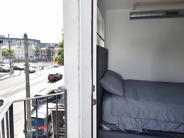 117 W Girard Ave #1 — Photo 8