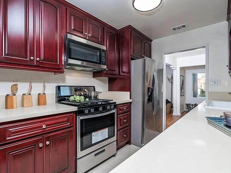 3049 Maine Ave #M — Photo 3