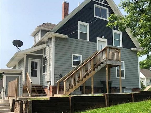 3rd image of 1524 Isabella St