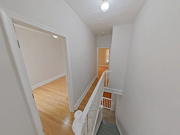 2255 N Cleveland St — Photo 6