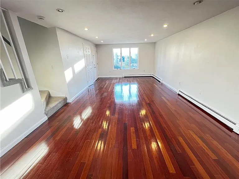 86 Atwood St — Photo 5