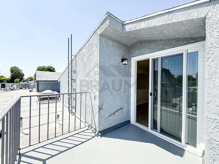 13347 VICTORY — Photo 10
