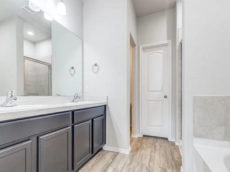 14214 Glacier Bay Ct — Photo 15