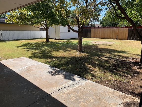 2nd image of 1106 La Paloma St