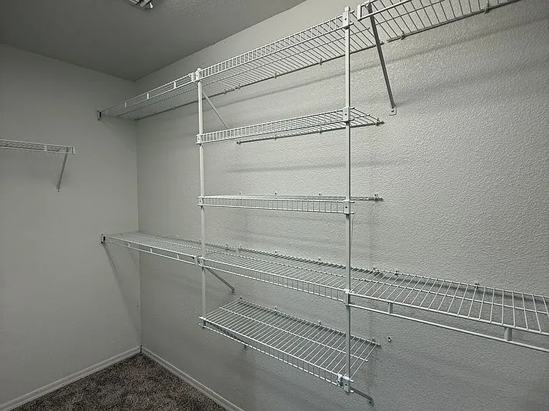 980 Joshua Tree Dr — Photo 9